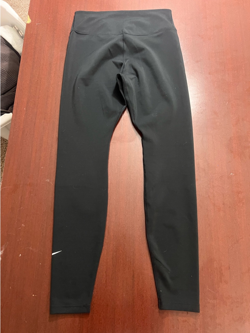 Nike Black Kids' Swoosh Leggings - Picture 3 of 3